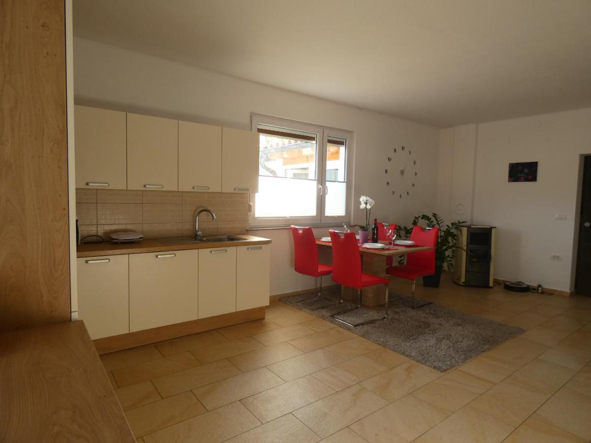 Apartment & Olive Oil Valuma Koper Bagian luar foto