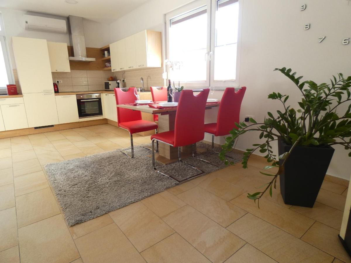 Apartment & Olive Oil Valuma Koper Bagian luar foto