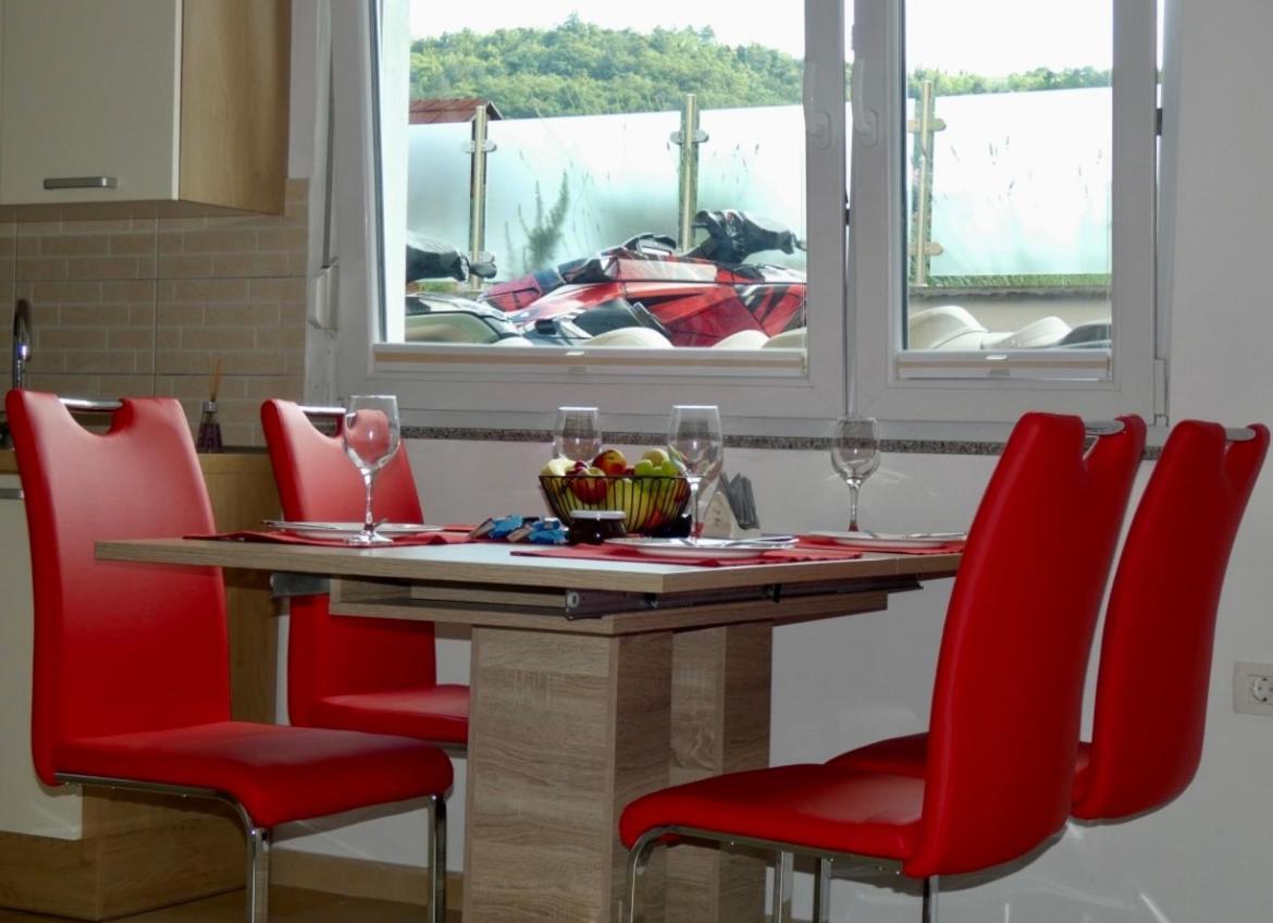 Apartment & Olive Oil Valuma Koper Bagian luar foto
